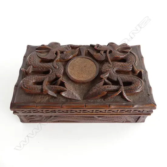 VINTAGE CHINESE CARVED MUSIC BOX, 200 x 120 x 80mm