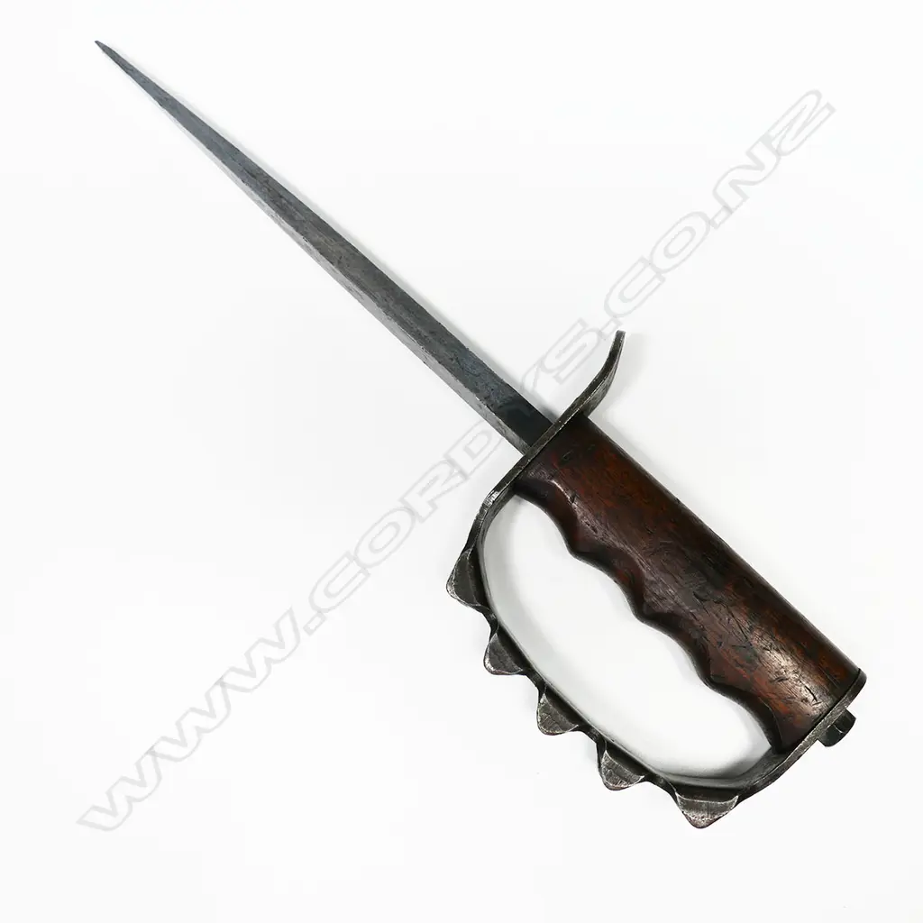 US 1917 dated AC Co knuckle knife with cruciform blade. L.352mm Image 1++