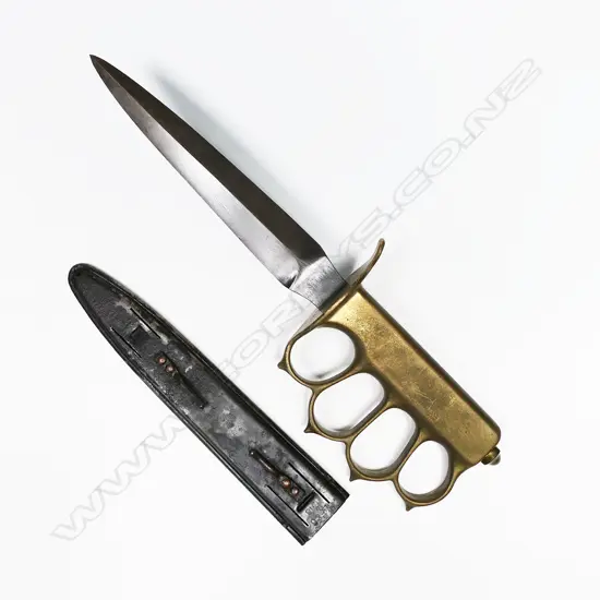 US 1918 dated LF and C knuckle knife and scabbard. Possibly a reproduction. L.280mm