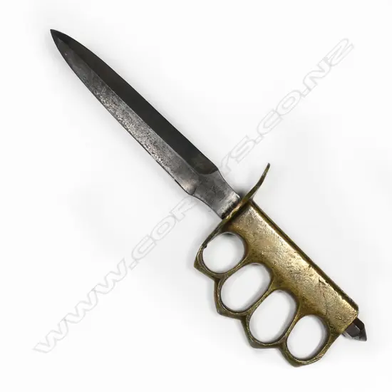 US 1918 dated knuckle knife. No scabbard. L.285mm