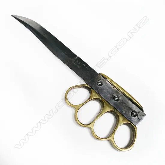 Early knuckle knife made by James Ryals and Co Sheffield. No scabbard
