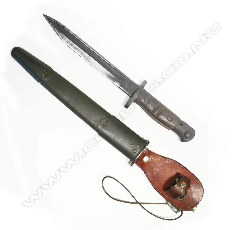 1917 dated American Remington bayonet. L.310mm Image 1++