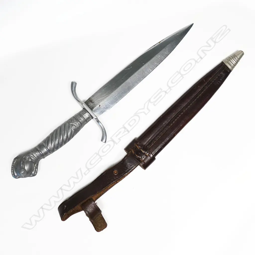 Small German ball and clasp vintage hunting dagger made in Solingen. Leather scabbard. L.250mm Image 1++