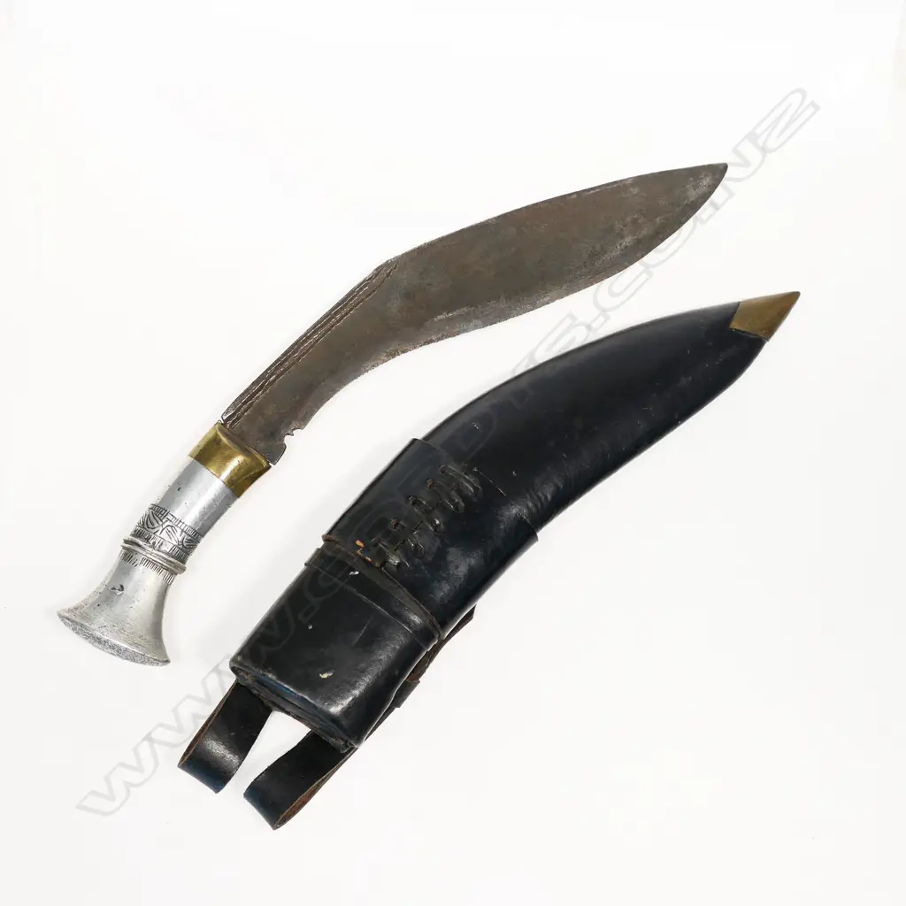 Gurkha kukri in scabbard. L.380mm. NOTE: INCORRECT PHOTO ORIGINALLY SHOWN. THIS IS THE CORRECT PHOTO Image 1++