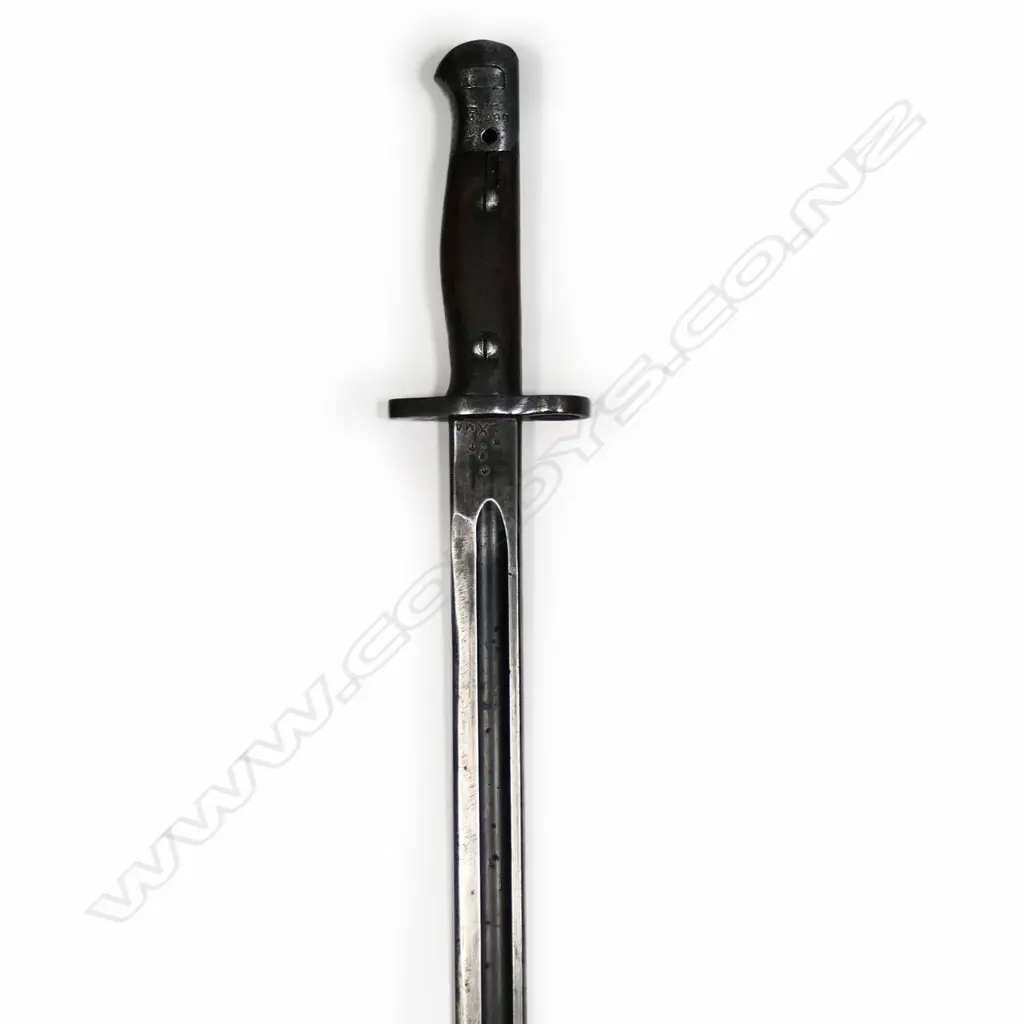 1907 bayonet dated 1940 with leather scabbard this seems to be dated 1944. L.550mm Image 1++