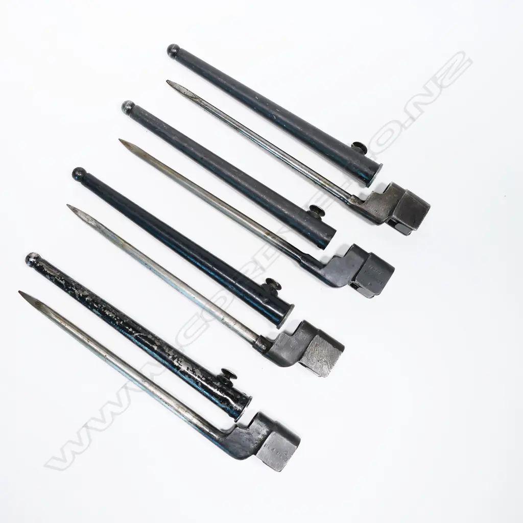 Collection of four No.4 MK II spike bayonets with scabbards. L.250mm Image 1++