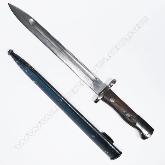 1907 pattern Siamese issue with metal scabbard. L.370mm