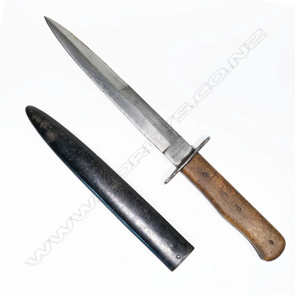 Boot knife. German WWII Luftwaffe with metal scabbard. L.280mm, Image 1++