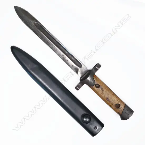 Possibly Italian bayonet and scabbard. L.285mm