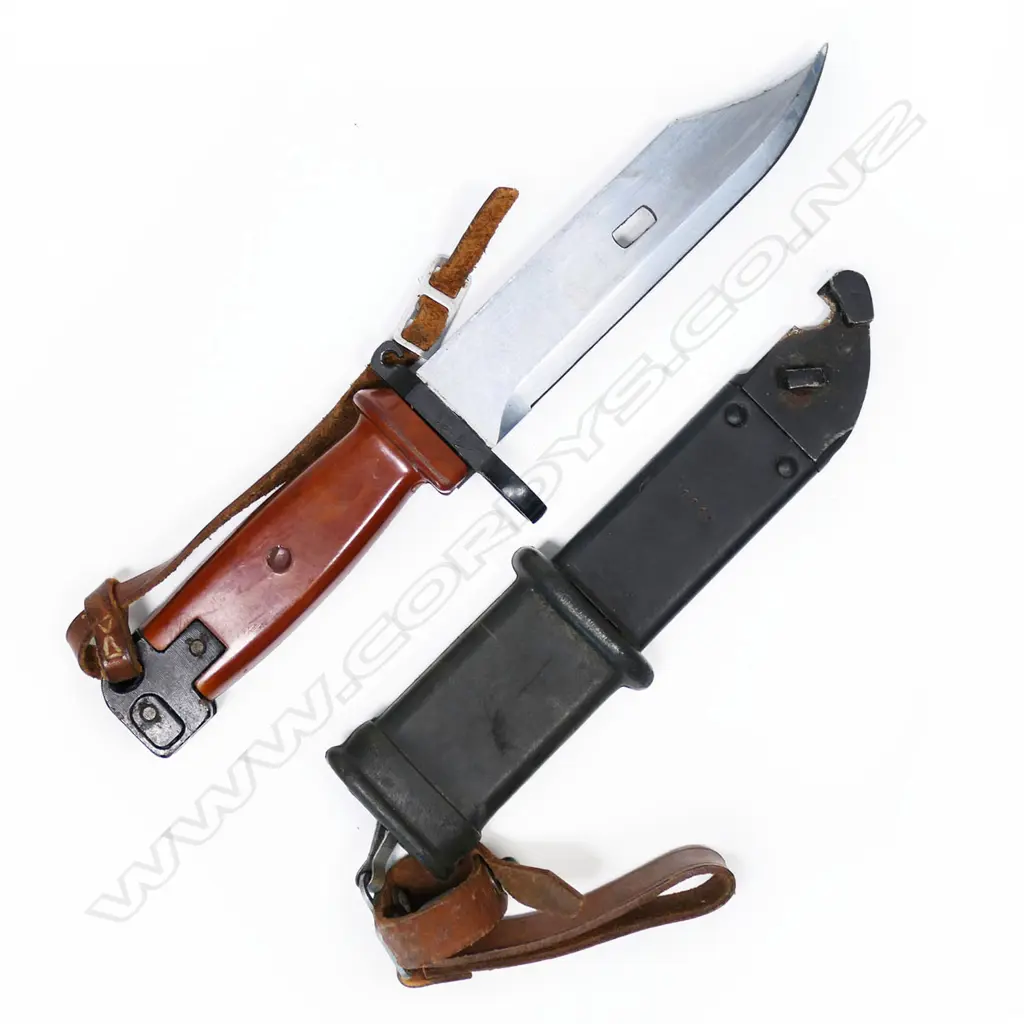 Vintage AK47 bayonet and scabbard. L.275mm Image 1++