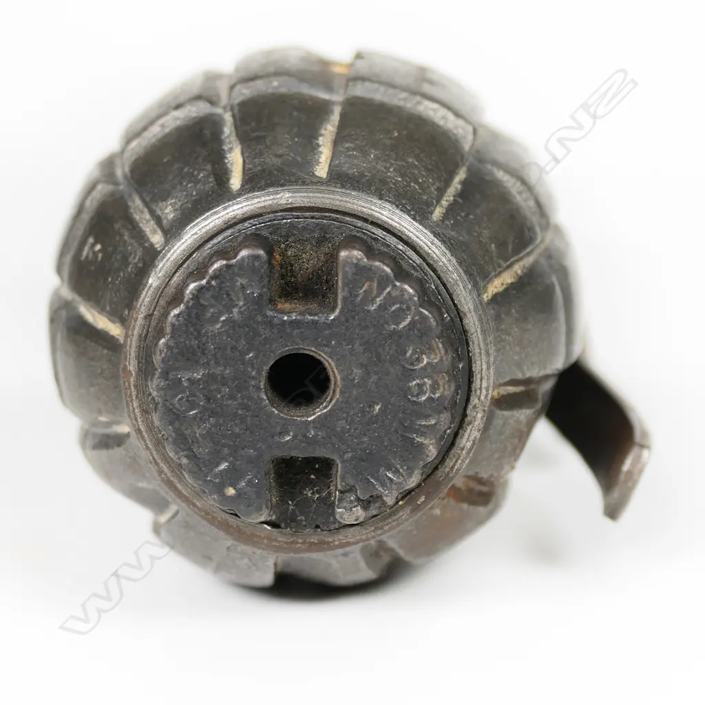 WWII hand grenade Mason and Porter Oct 1941. H.100mm Image 1++