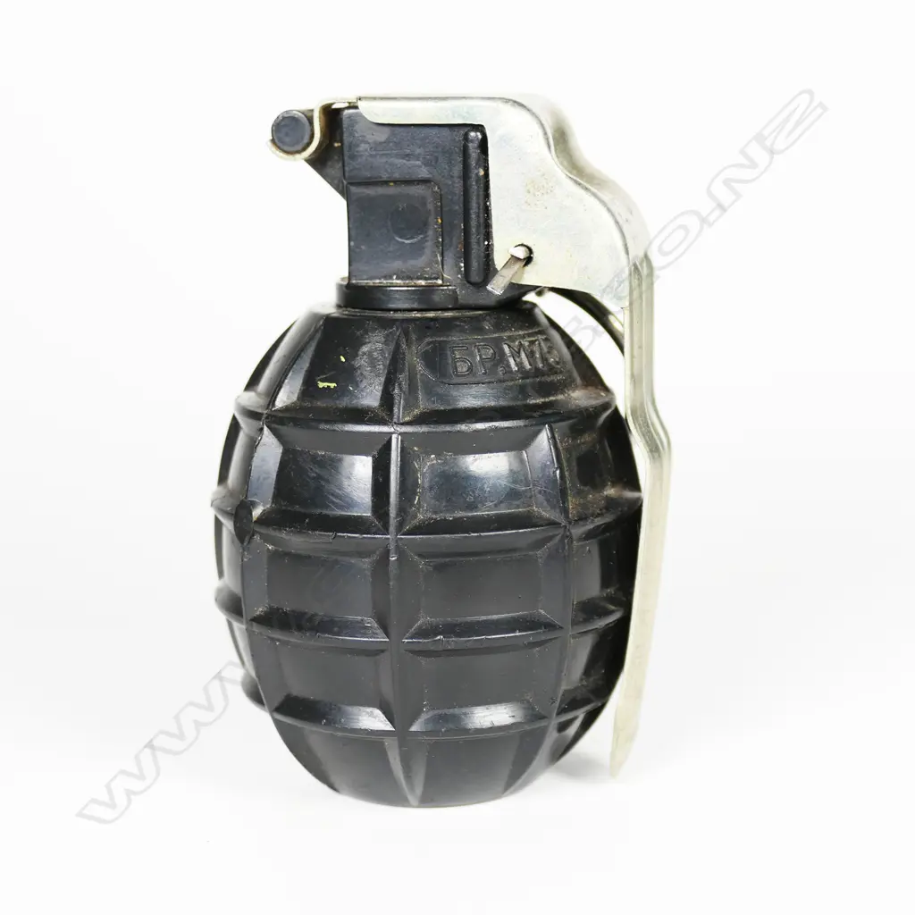 Black grenade. H.90mm Image 1++