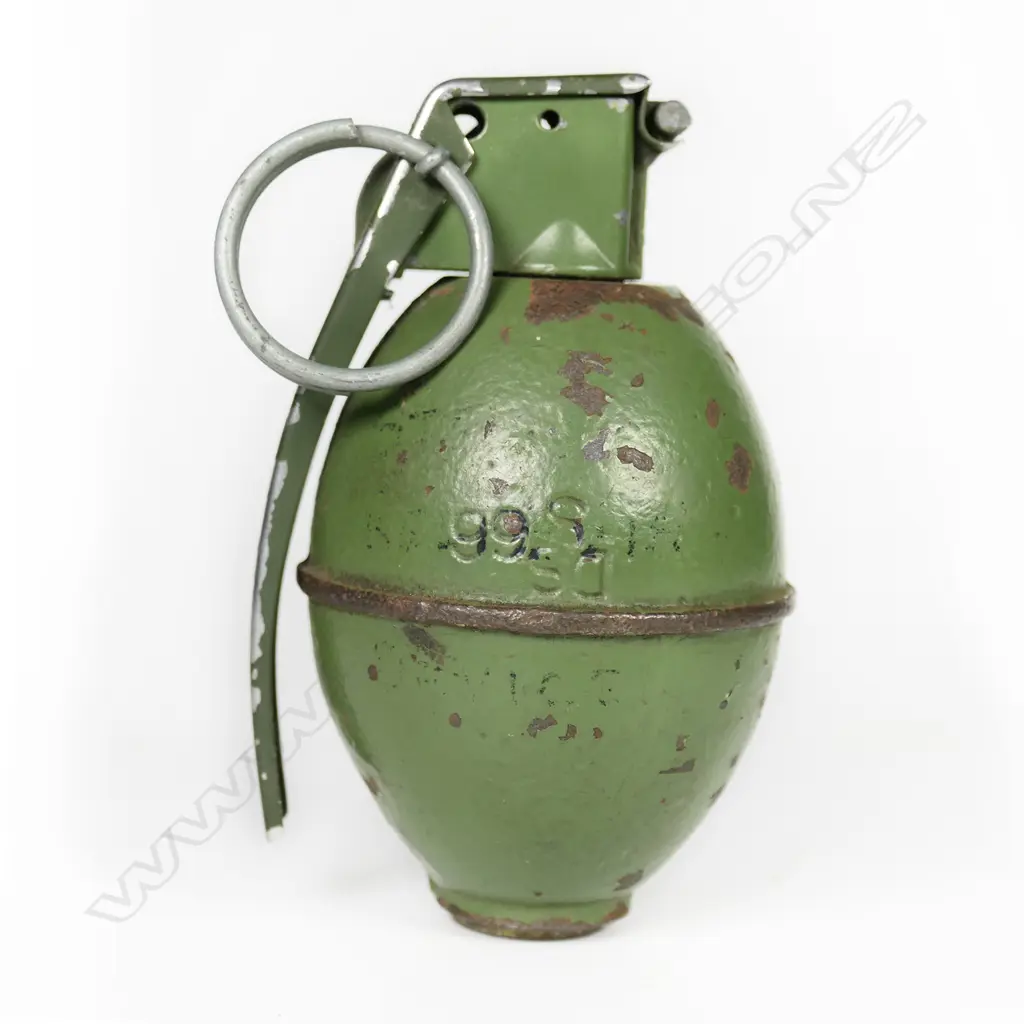 1976 old green training grenade. H.100mm Image 1++
