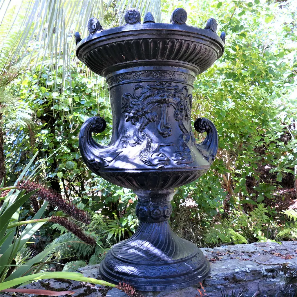 A pair of cast iron large classical urns H.1200mm Image 1++