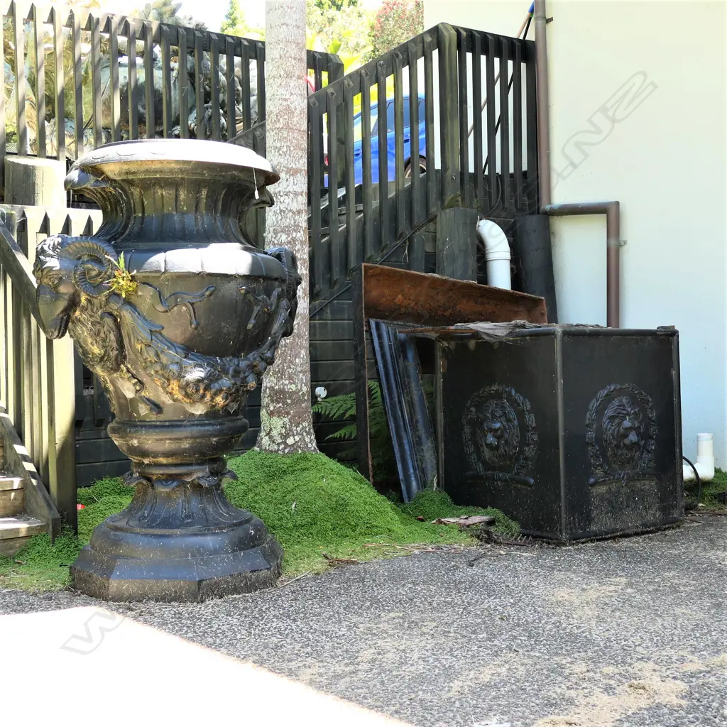 An exceptionally large classical cast iron urn (fountain) on base Image 1++