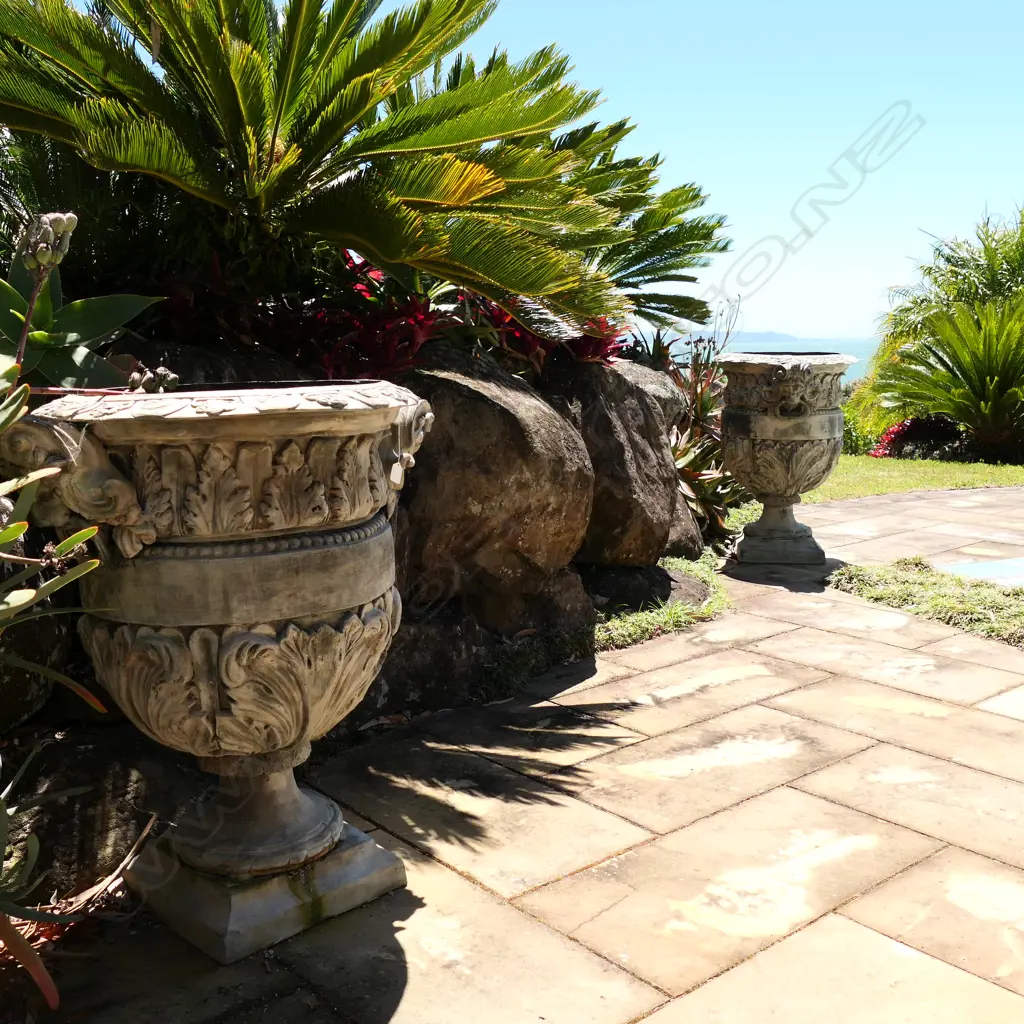 A pair lge bronze classical garden urns Image 1++