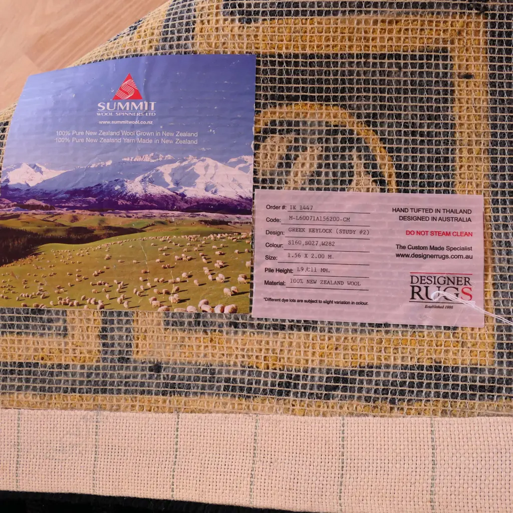 'Designer Rugs' Greek key NZ wool hand tufted rug Image 1++