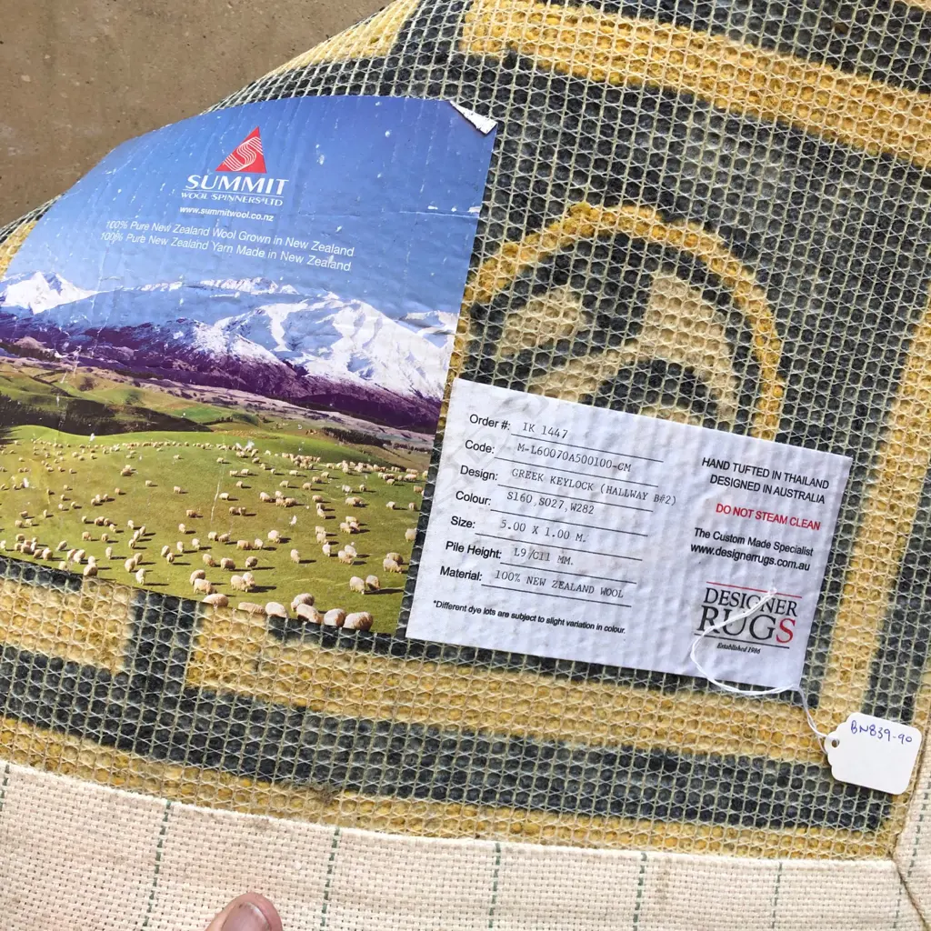 'Designer Rugs' hand tufted NZ wool runner Image 1++