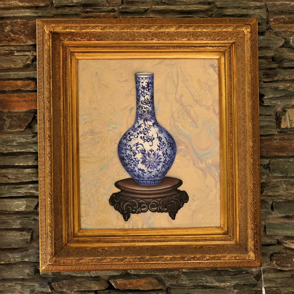 A Chinese oil on canvas b+w vase Image 1++