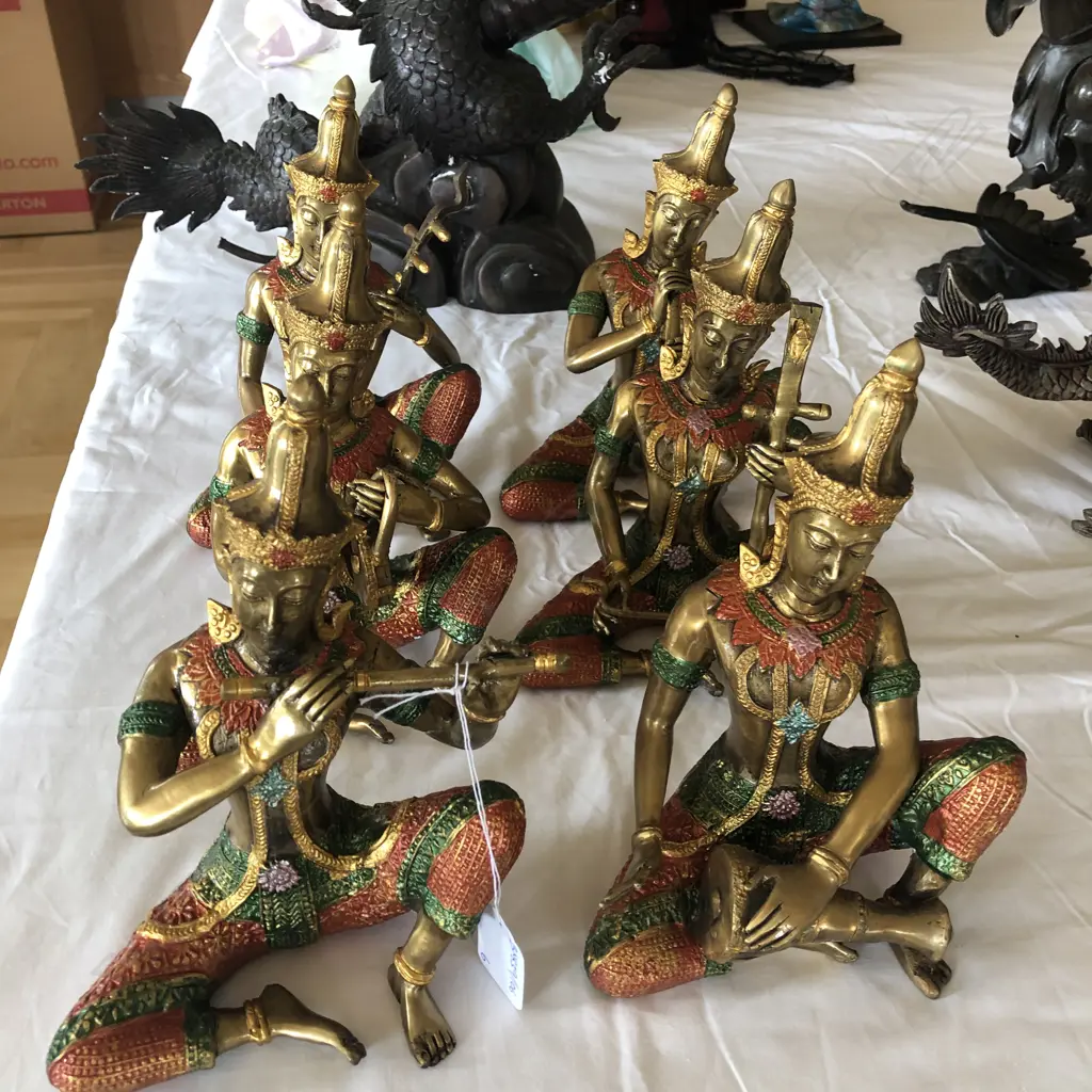 SET 6 BRONZE INDIAN MUSCIANS PAINTED & GILDED. H.190mm Image 1++