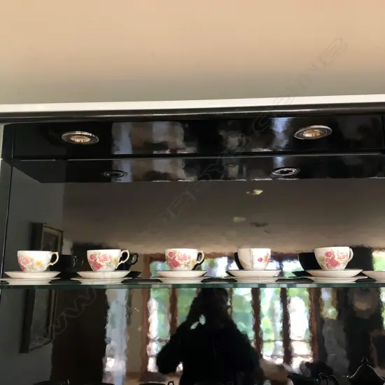 5 'QUEEN ANNE' TRIOS: CUP SAUCER PLATE SETS + PLATE