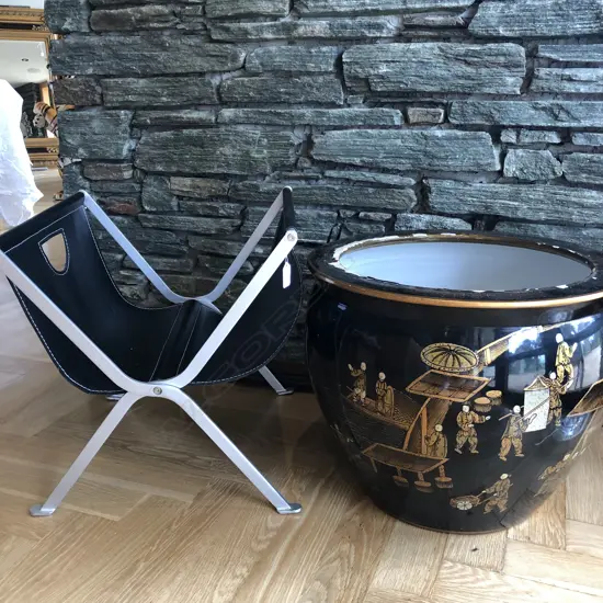 2 ITEMS; BLACK CHINOISERIE JARDINIERE DIA. 475mm...