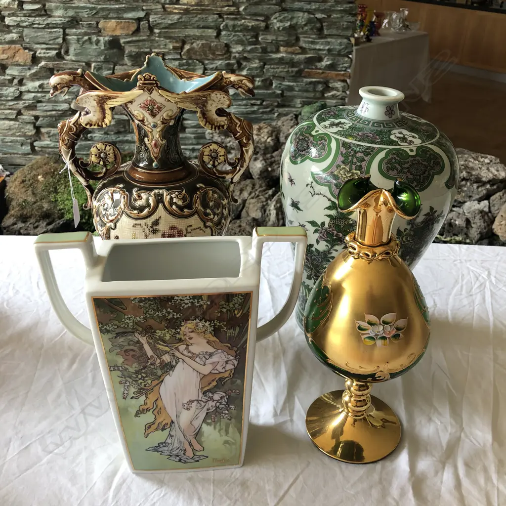 4 VASES: 1 VENETIAN GLASS + 1 GOEBAL 'MUCHA' LADY... Image 1++