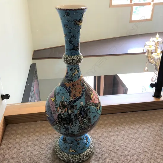 PERSIAN HUNTING SCENE TALL CERAMIC BALUSTER VASE....