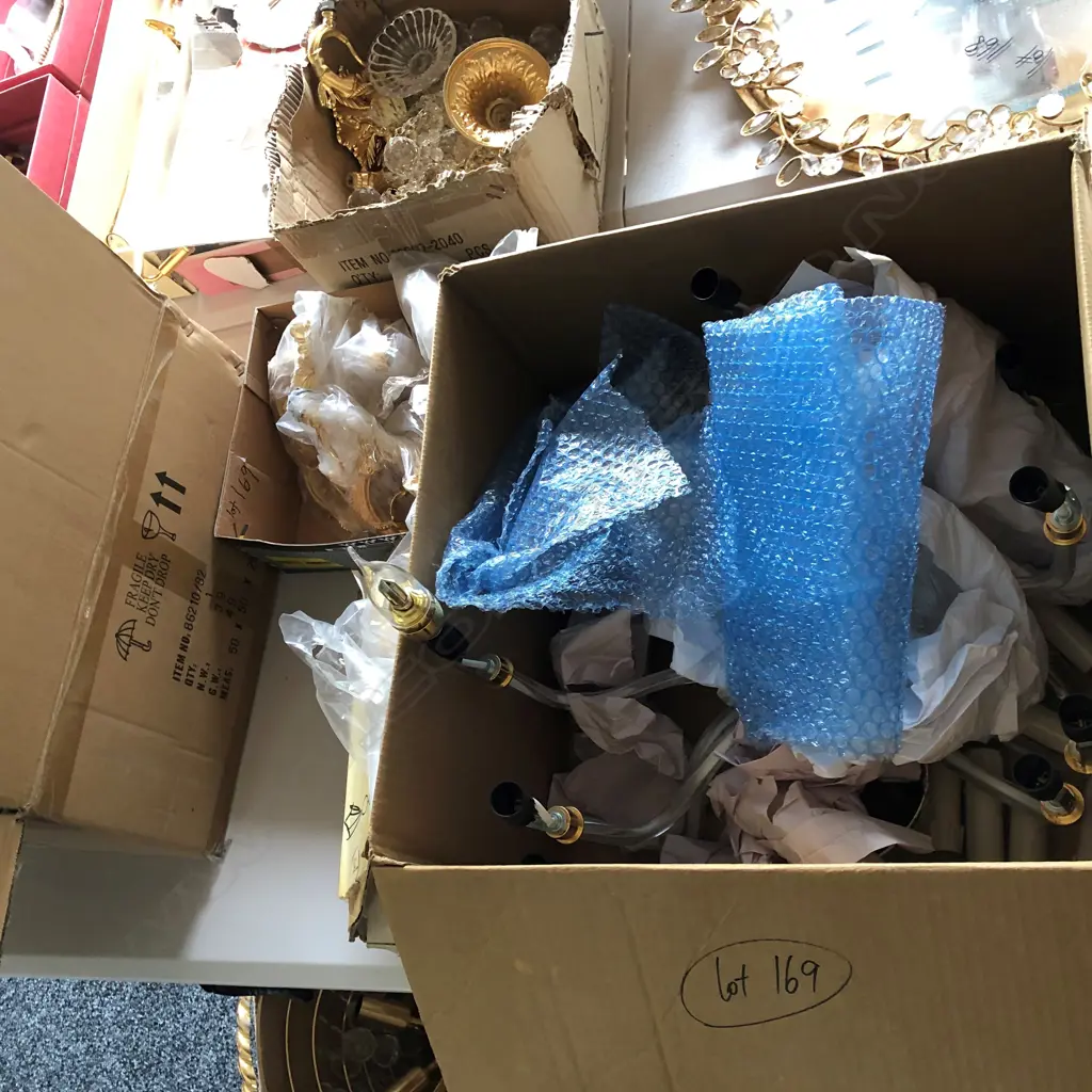 5 BOXES LIGHT FITTINGS & PARTS Image 1++