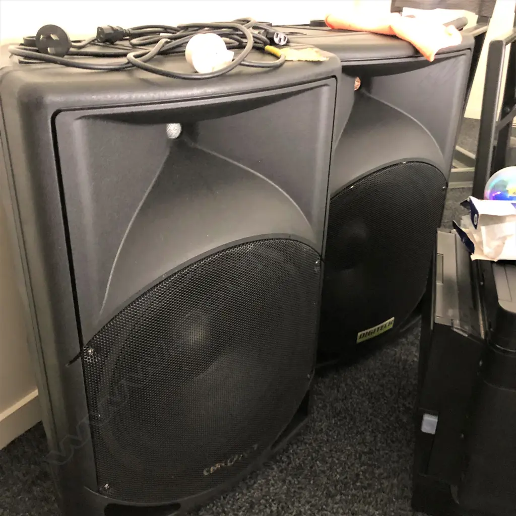 PR LGE 'DIGITECH' SPEAKERS H.690mm Image 1++