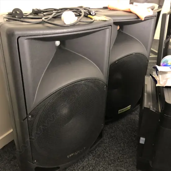 PR LGE 'DIGITECH' SPEAKERS H.690mm