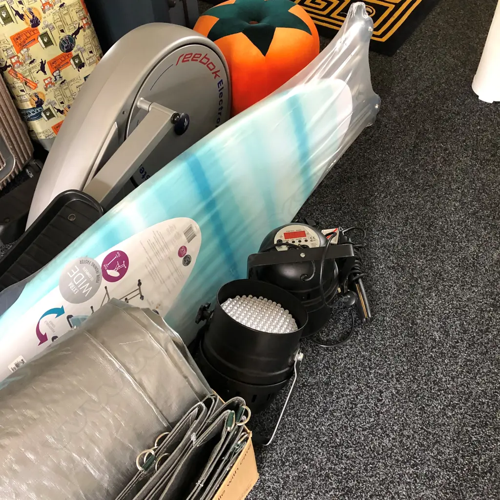 PR LGE PORTABLE LIGHTS + MORE.... Image 1++