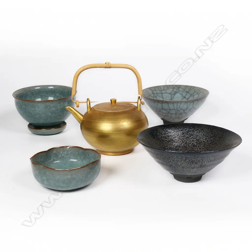 Title: Japanese tableware Image 1++