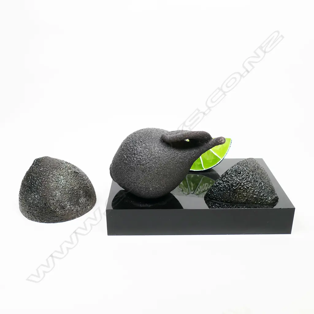 Elliot Walker (London) 'This Lime' glass sculpture, Image 1++