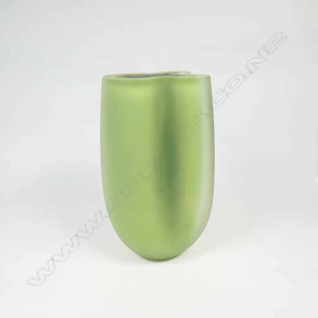 Dominic Burrell heavy layered art glass vase, Image 1++