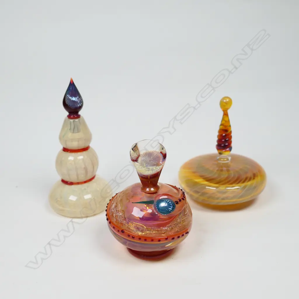 Three Richard Clements art glass scent bottles, Image 1++