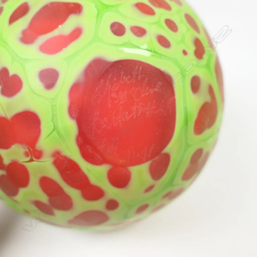 Elizabeth McClure overlay “Battuto #48” art glass vase, Image 1++