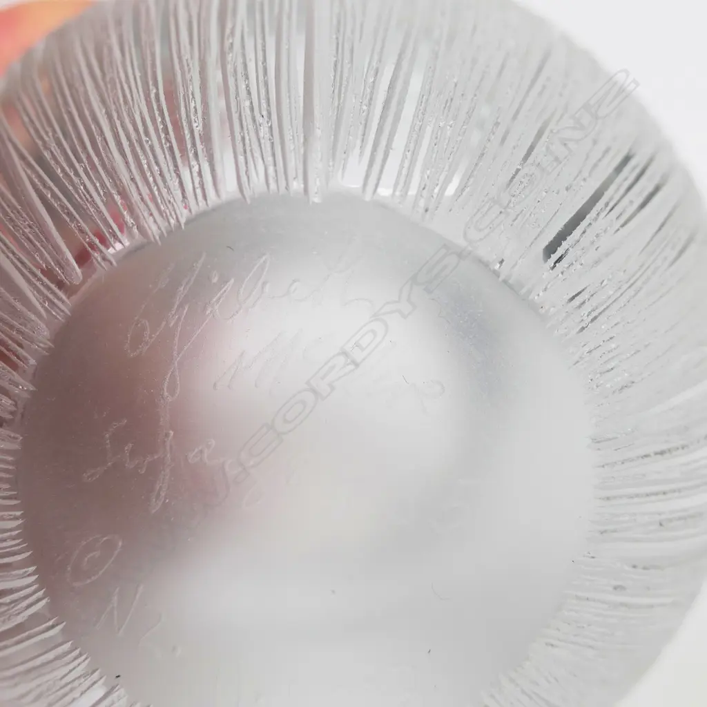 Elizabeth McClure small art glass bowl, Image 1++