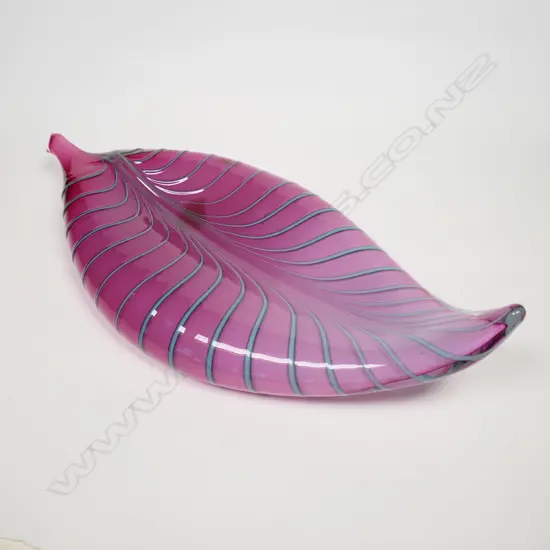Jason Svendsen art glass large leaf sculpture,