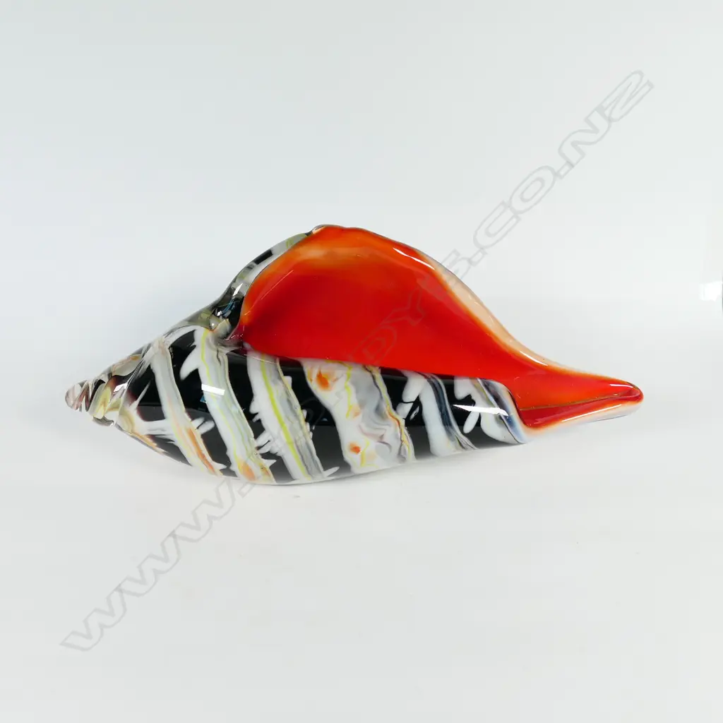 Art glass sculpted shell, Image 1++