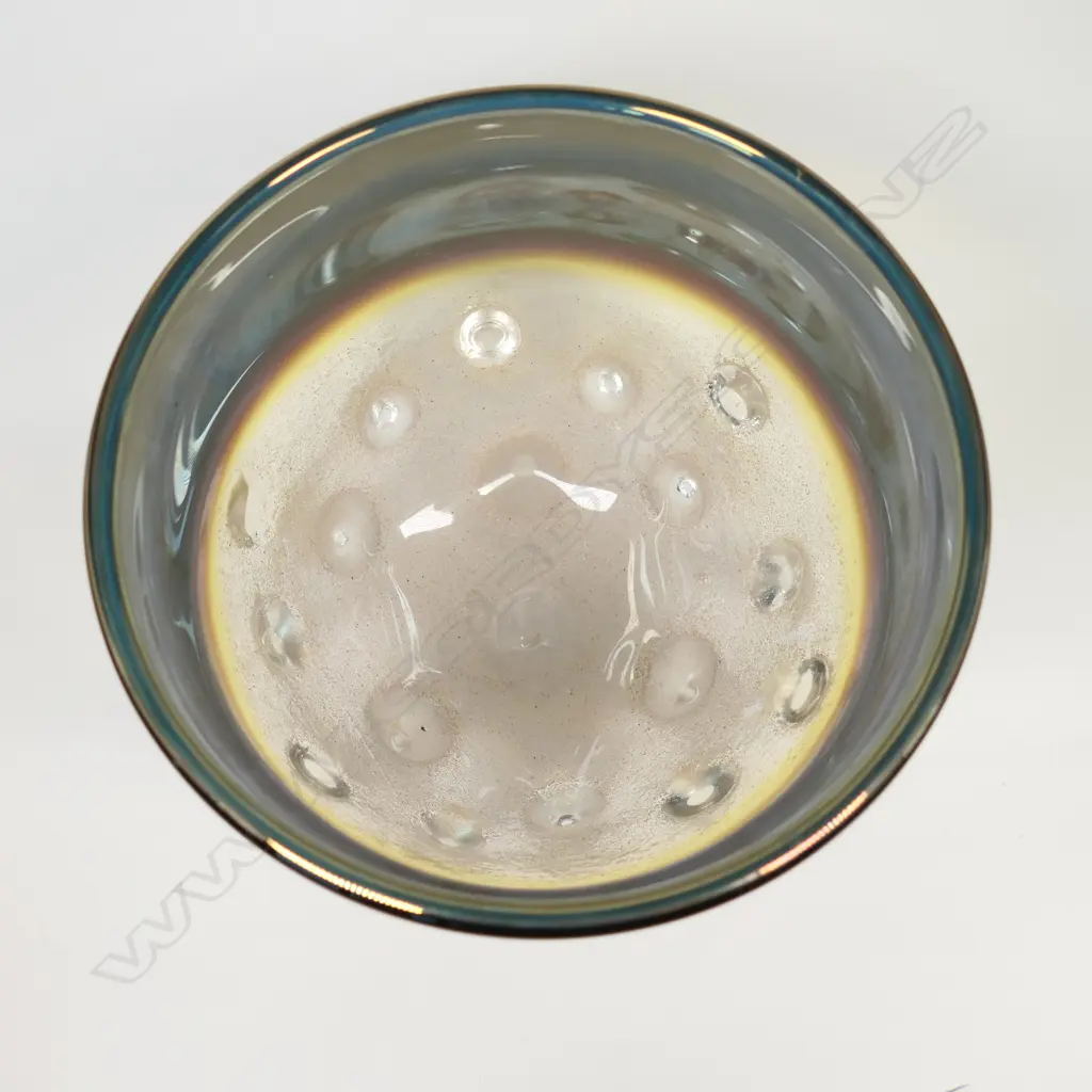 Neal Drobnis (Rhode Is. USA) cast and blown art glass bowl, Image 1++
