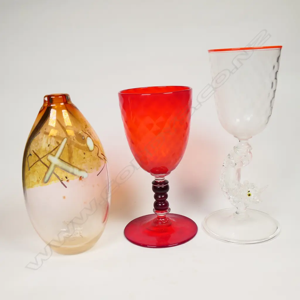 Three art glass pieces, Image 1++