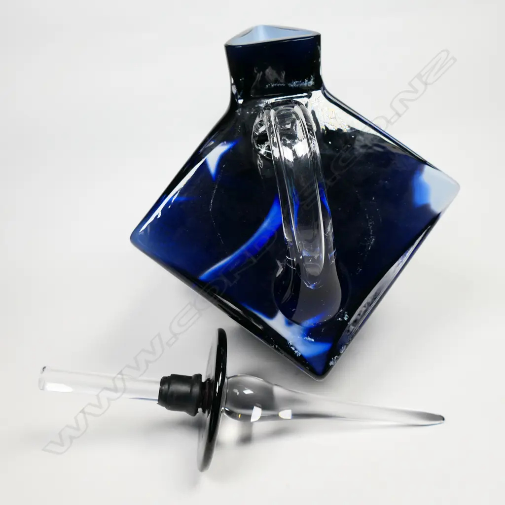 Swedish art glass sculpted cubist teapot c1986, Image 1++