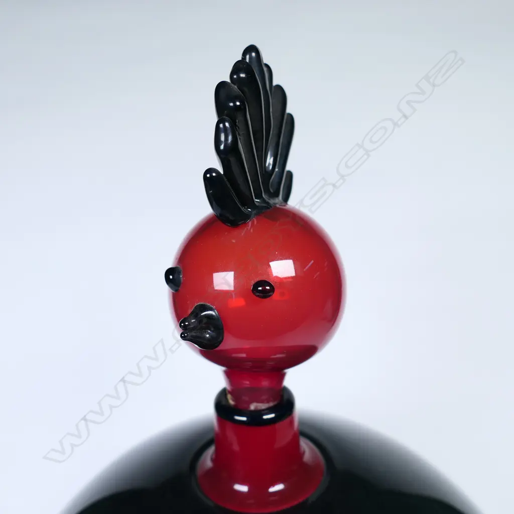 Hoglund Art Glass black spherical flask, Image 1++