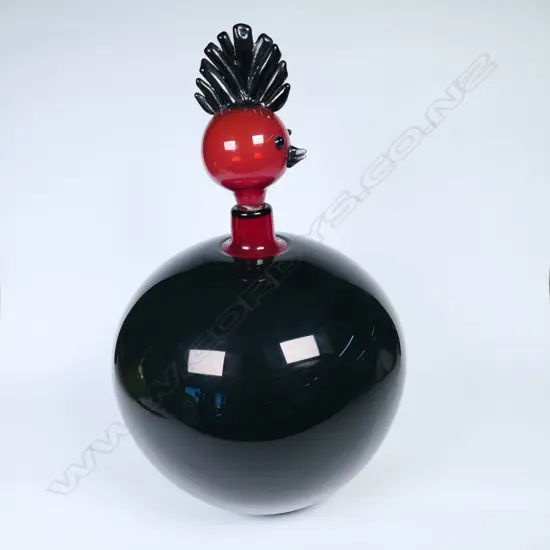 Hoglund Art Glass black spherical flask,