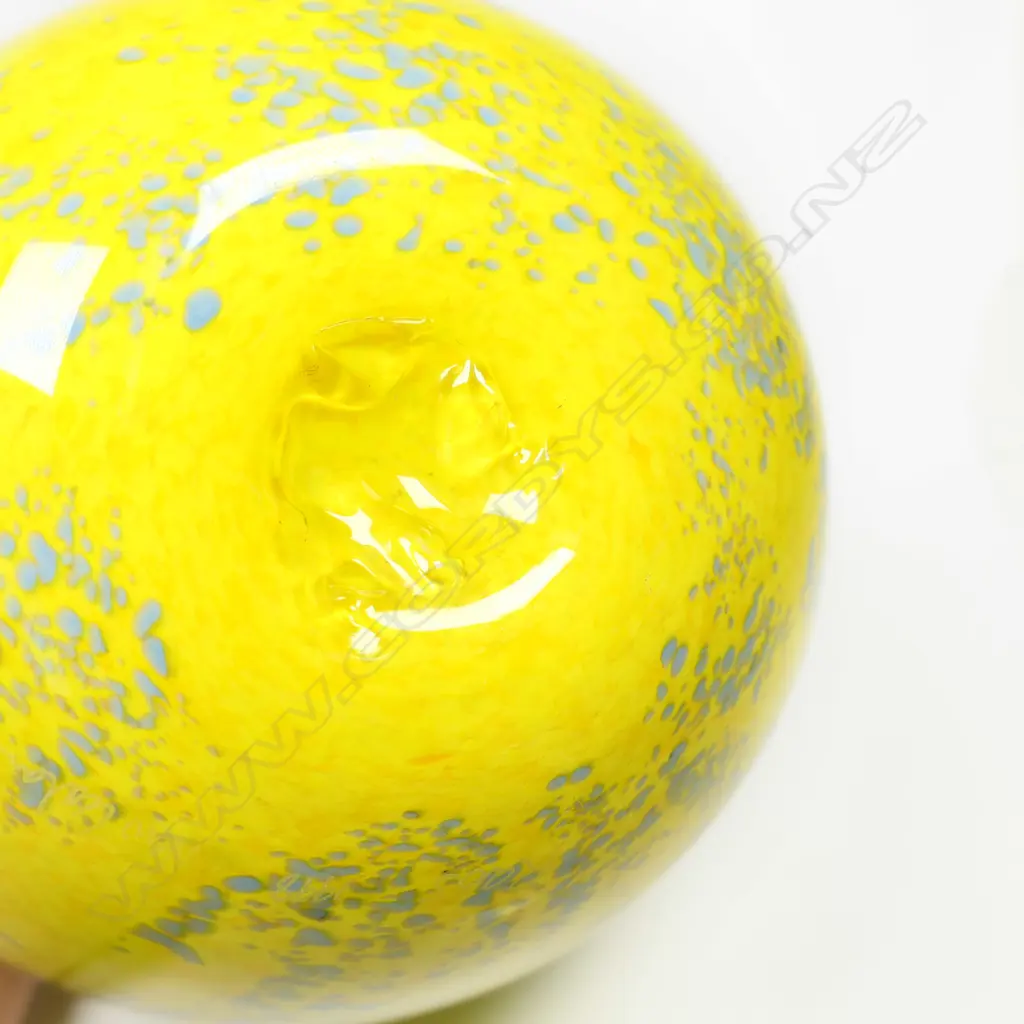 Peter Raos mottled yellow art glass vase, Image 1++