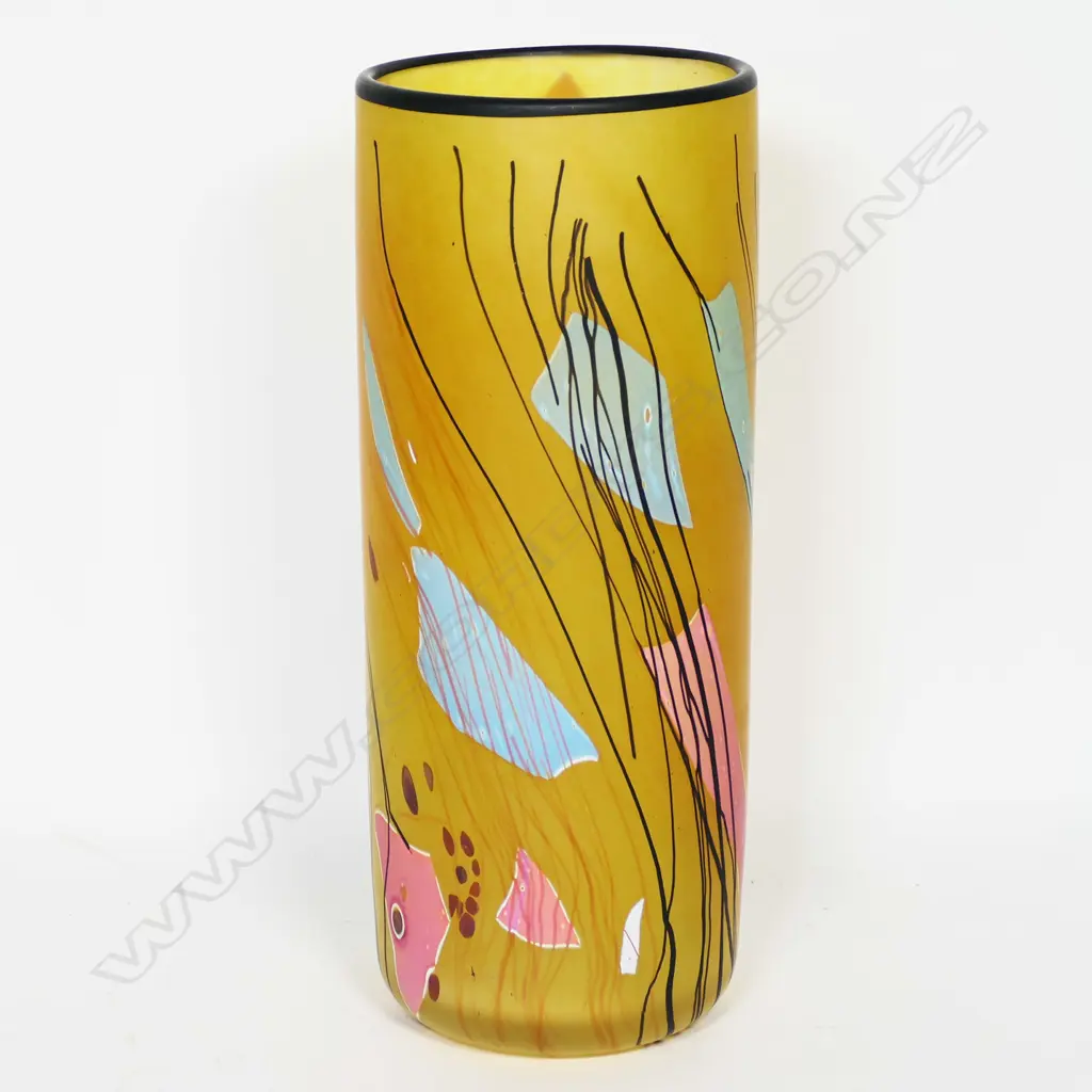 Studio art glass cylinder vase, Image 1++