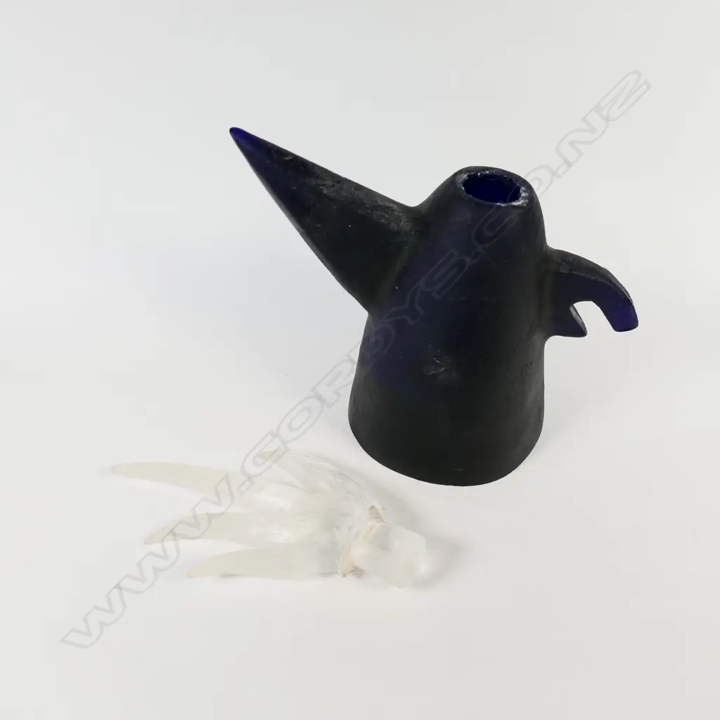 Emma Camden cast glass sculptural form, Image 1++