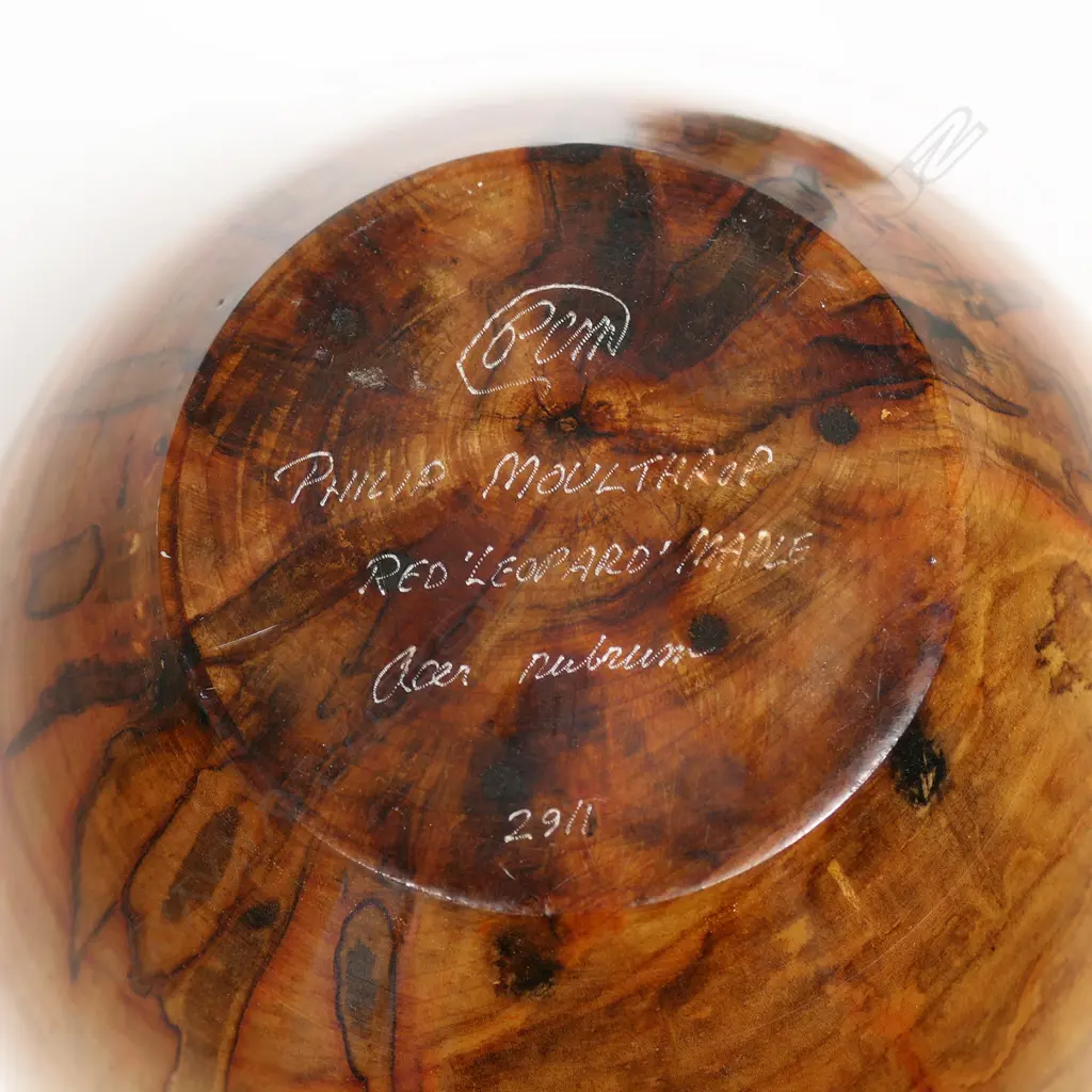 Philip Moulthrop (American b.1947) 'red leopard maple' large turned wooden vessel. Image 1++