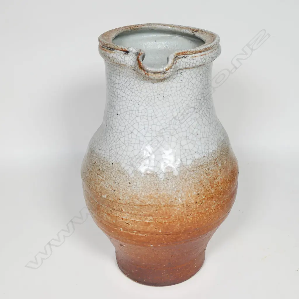Len Castle tall shino glazed jug, Image 1++